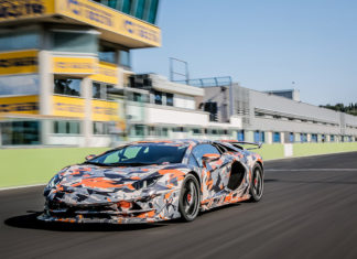 Lamborghini Aventador SVJ Sets Nürburgring Lap Record