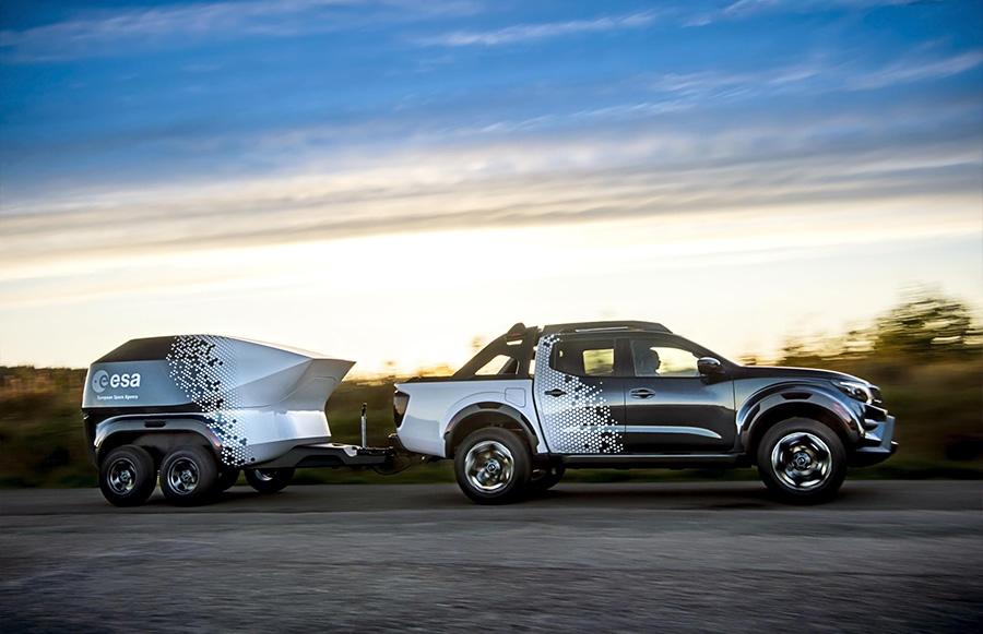 Nissan Navara Dark Sky Concept and Nissan Navara N-Guard