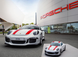 Porsche 911 R 3D Puzzle