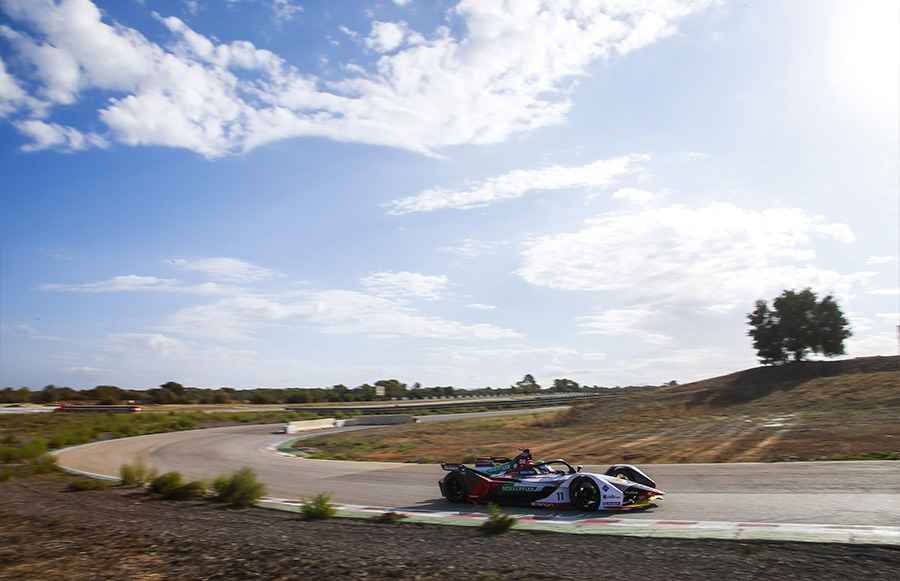 Audi Unveils e-tron FE05 Formula E