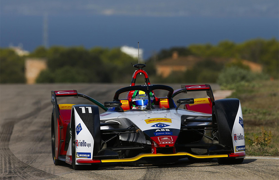 Audi Unveils e-tron FE05 Formula E