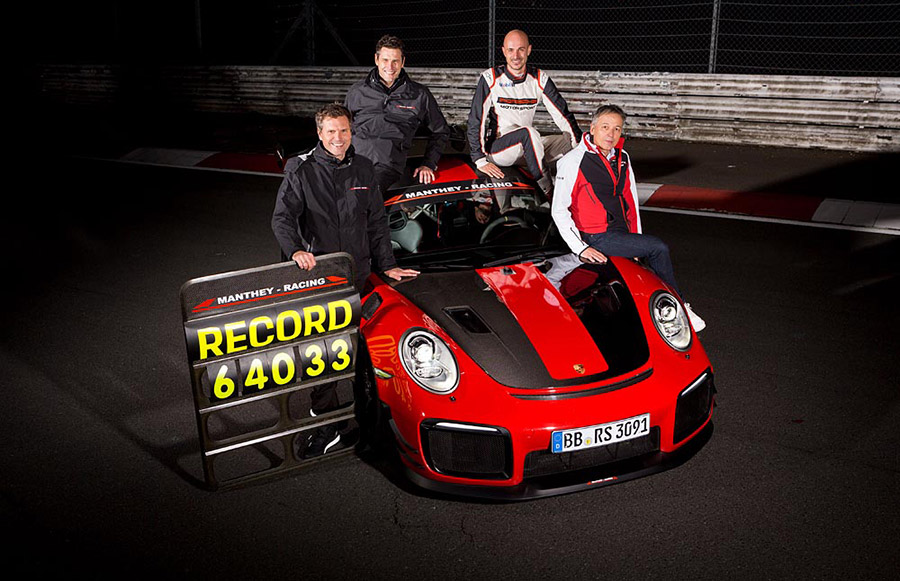 Porsche 911 GT2 RS MR Nürburgring Record