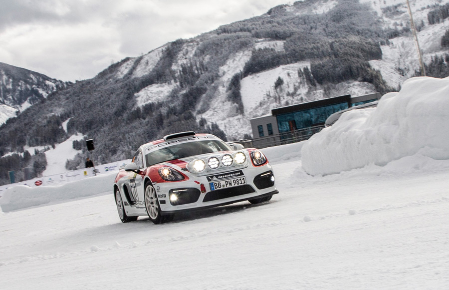 Demo run for the Porsche Cayman GT4 Rallye on snow and ice - Porsche  Newsroom