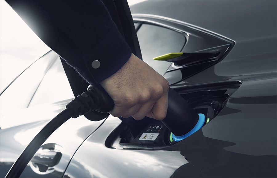 508 Peugeot Sport engineered concept at Geneva Motor Show