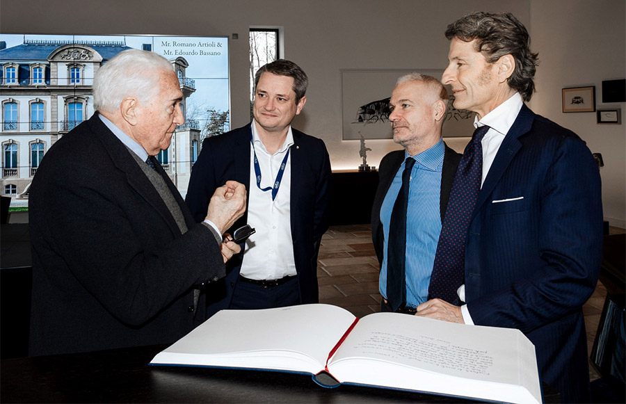 Romano Artioli visits Bugatti in Molsheim