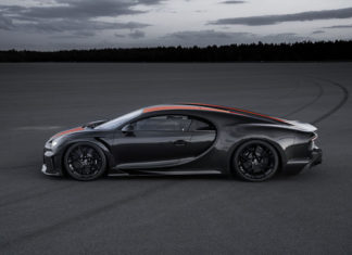 Bugatti Chiron Breaks 300 MPH Barrier