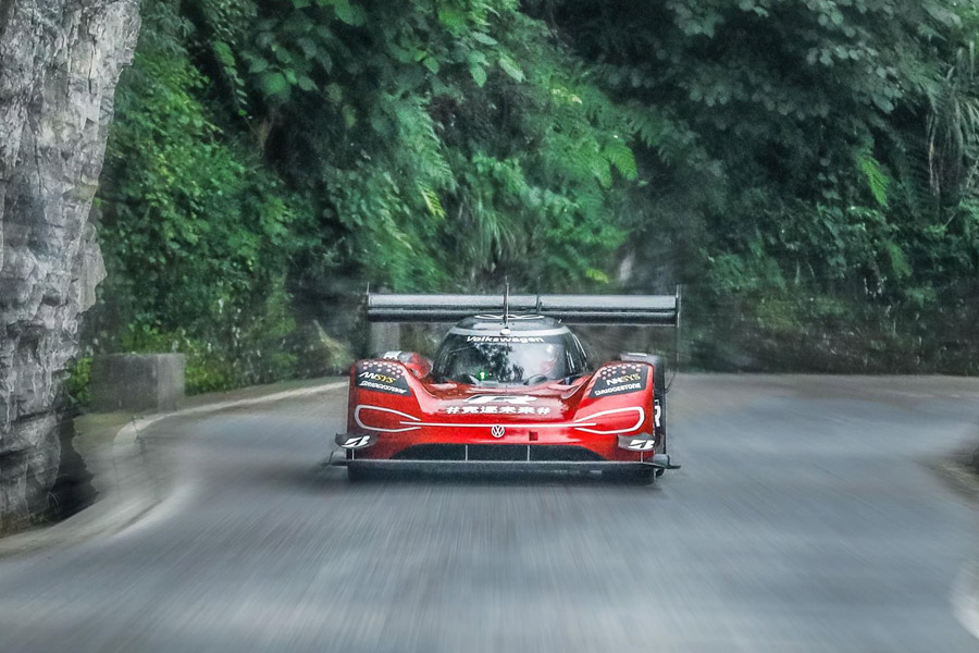 Volkswagen ID.R Tianmen Mountain Record