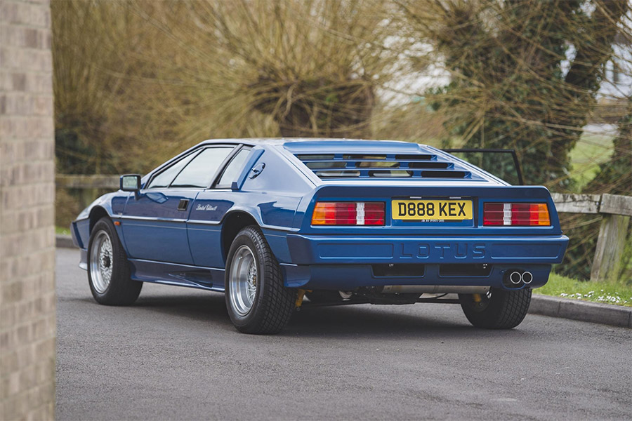 Lotus Esprit Online Auction