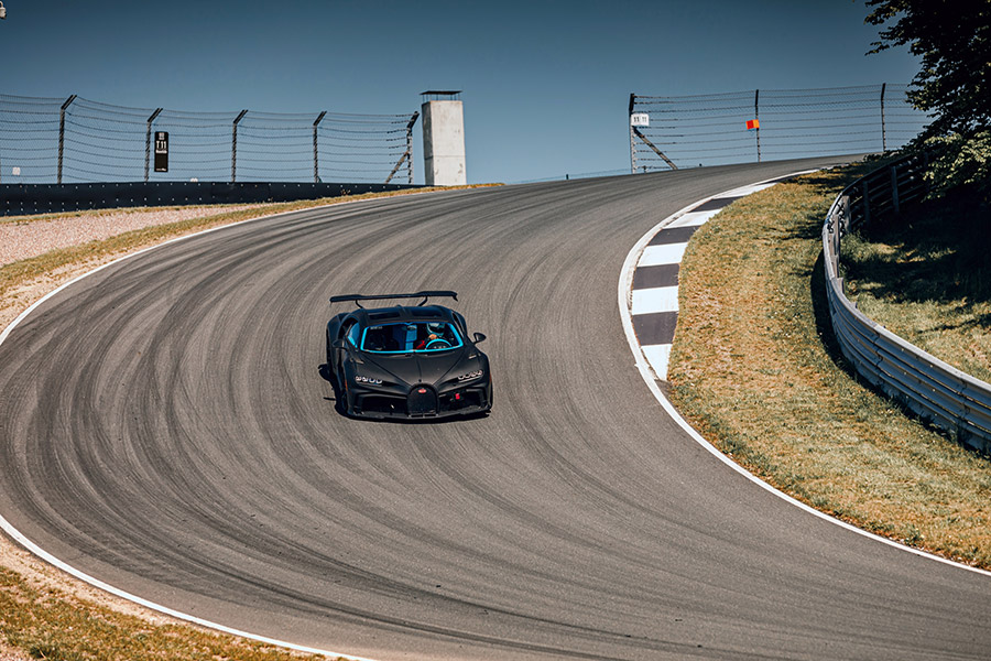 Bugatti Chiron Pur Sport Lap