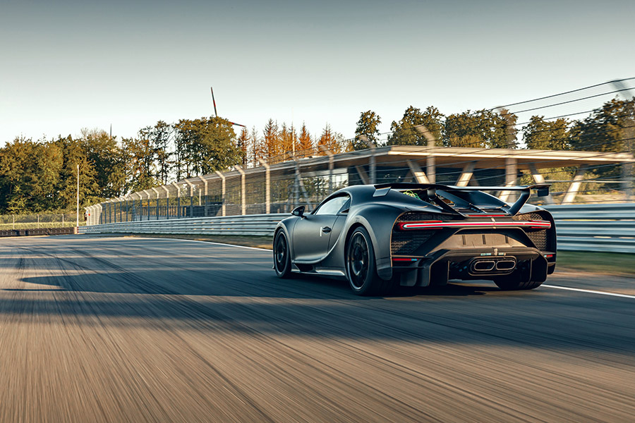 Bugatti Chiron Pur Sport Lap