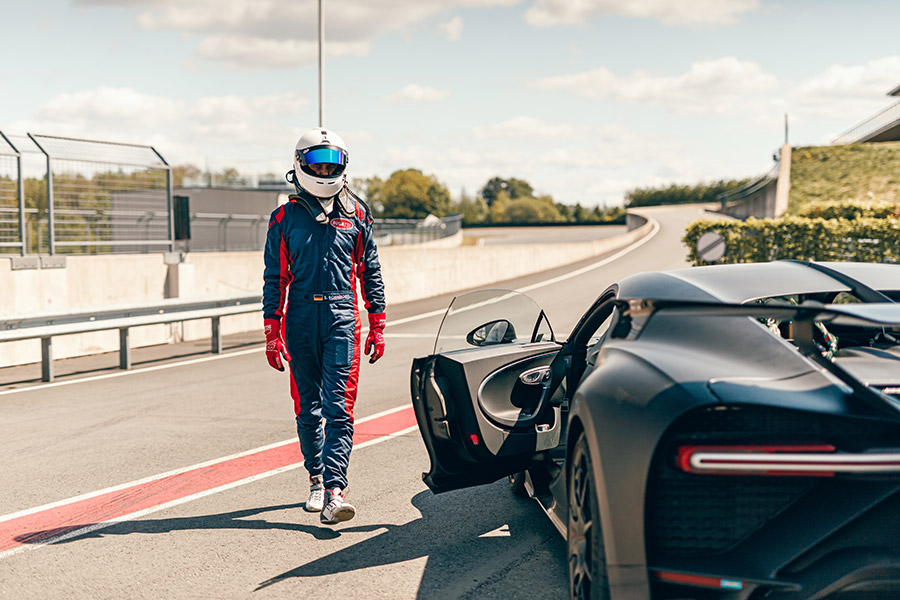 Bugatti Chiron Pur Sport Lap