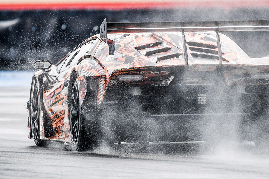 Lamborghini SCV12 Squadra Corse Hypercar