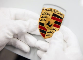 Porsche Crest