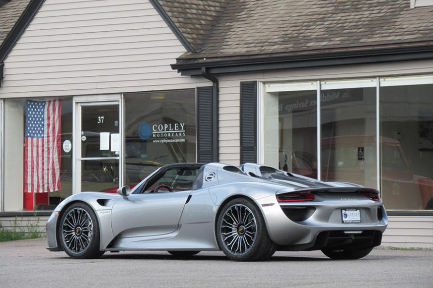 2015 Porsche 918 Spyder