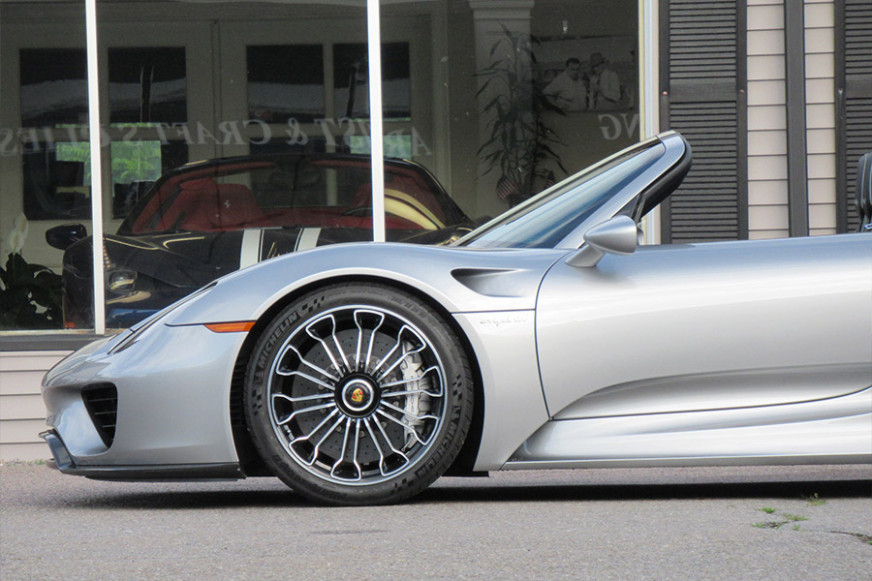 2015 Porsche 918 Spyder