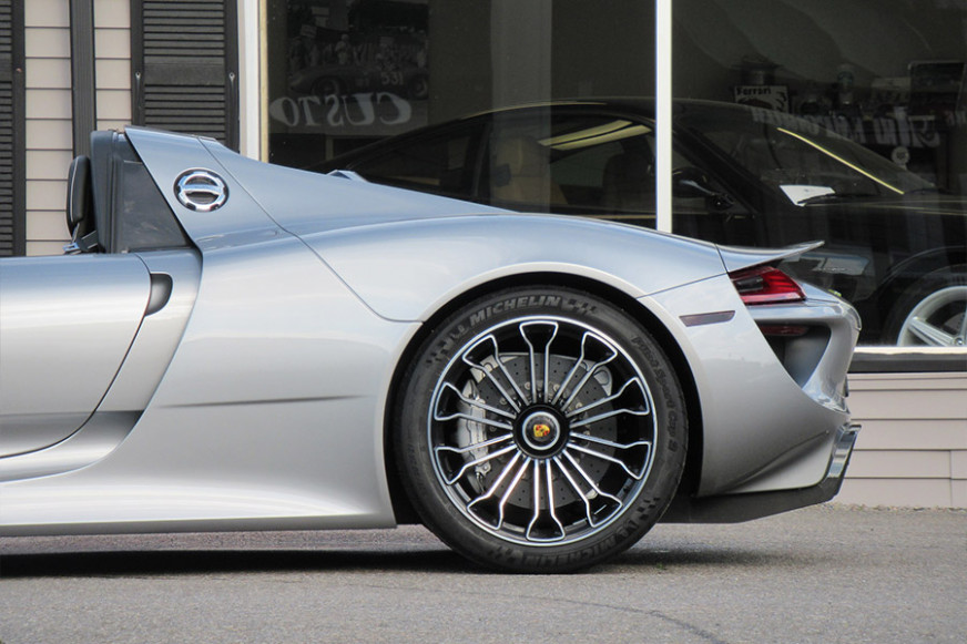 2015 Porsche 918 Spyder