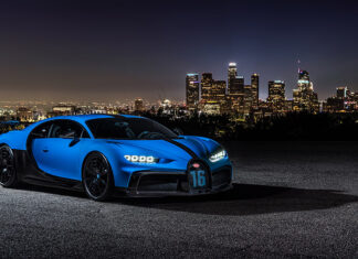 Bugatti Chiron Pur Sport USA Tour Los Angeles