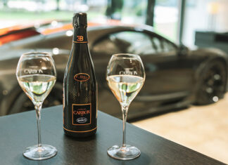 Champagne Carbon Bugatti EB02 Chiron 300+