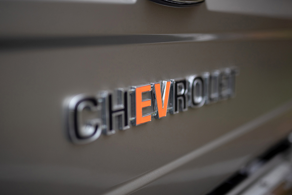 1977 Chevrolet K5 Blazer Electric Propulsion SEMA 360