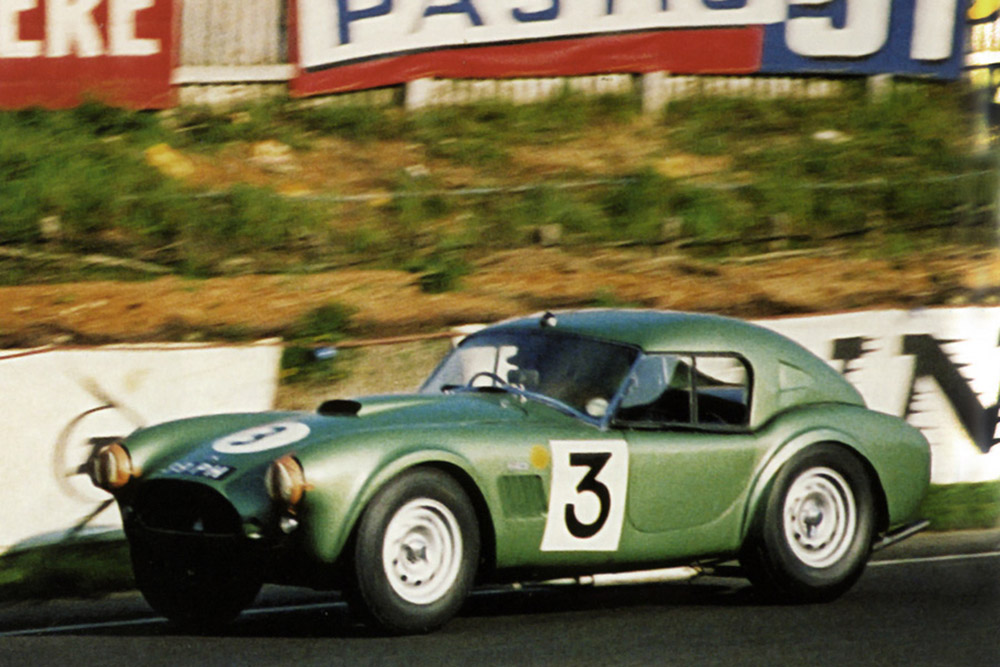 AC Cobra Le Mans electric