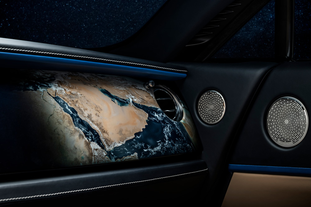 Bespoke Rolls-Royce Wraith Abu Dhabi From Space Airbrushed