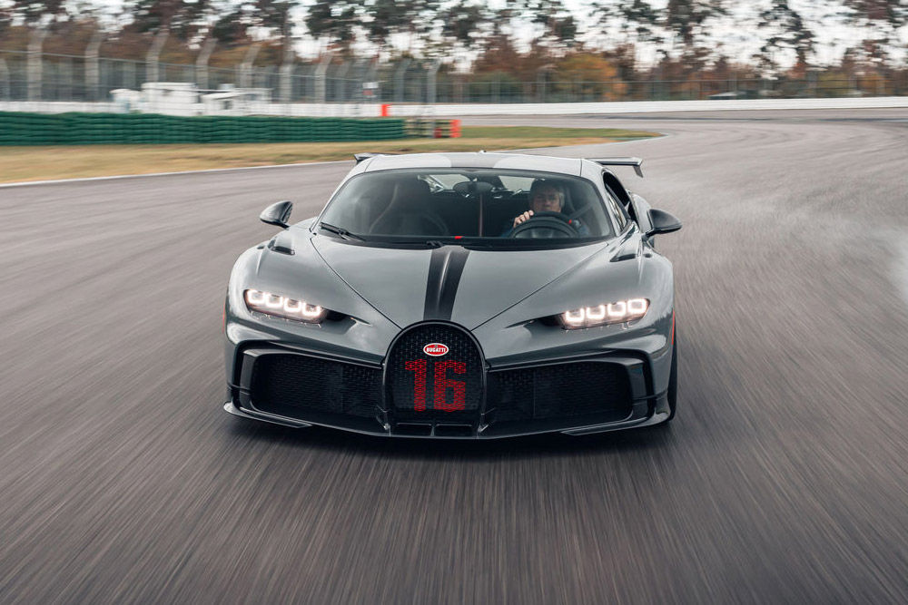 Bugatti Chiron Pur Sport Hockenheimring Test Drive