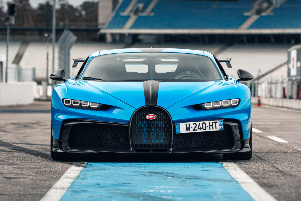 Bugatti Chiron Pur Sport Hockenheimring Test Drive