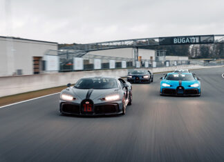 Customers Test Drive Bugatti Chiron Pur Sport