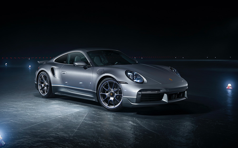 Embraer Business Jet Porsche 911 Turbo S