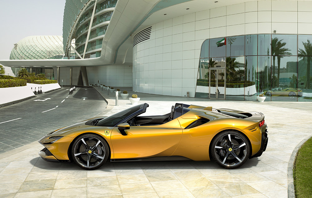 Ferrari SF90 Spider Hybrid