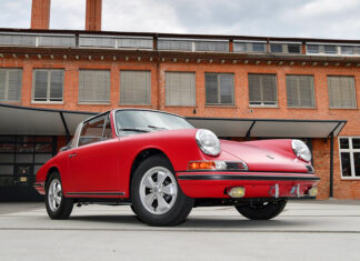 Porsche 911 S Targa Factory Restoration