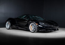 2020 McLaren 720S Coupe - 1,000th delivery in Canada