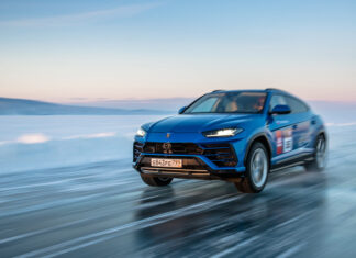 Lamborghini Urus Lake Baikal Speed Record