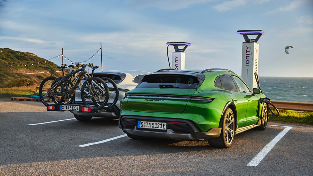 Porsche Taycan Cross Turismo