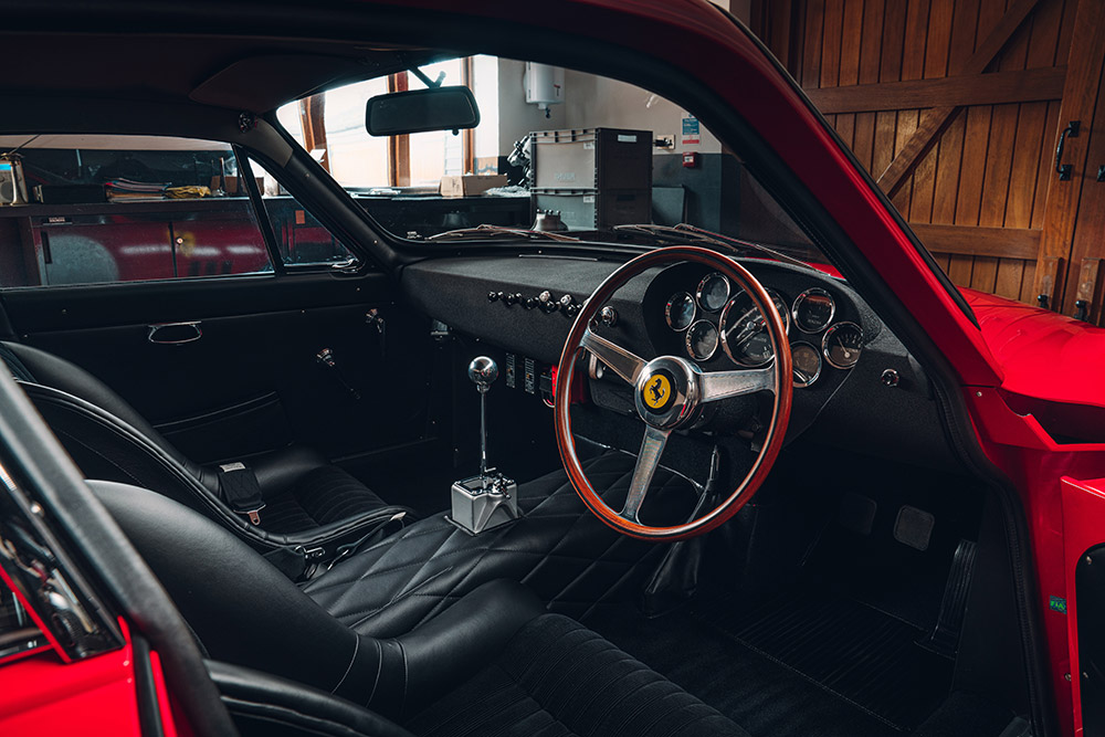 Bell Sport & Classic remasters Ferrari 330 LMB