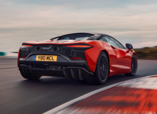 McLaren Artura High-Performance Hybrid powertrain sets new supercar standards
