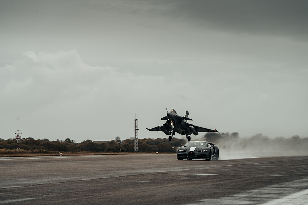 Bugatti Chiron Sport and Dassault Rafale Marine Race