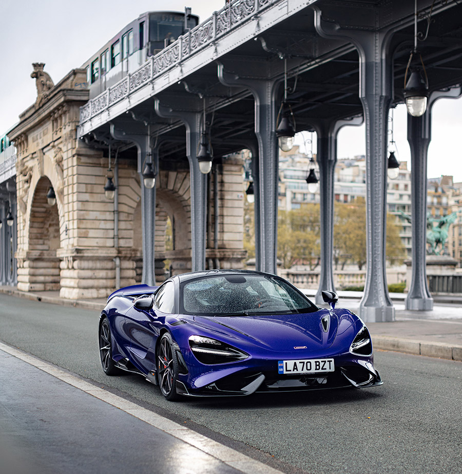 McLaren Artura makes its Italian debut at the first edition of the Milano Monza open-air motor show