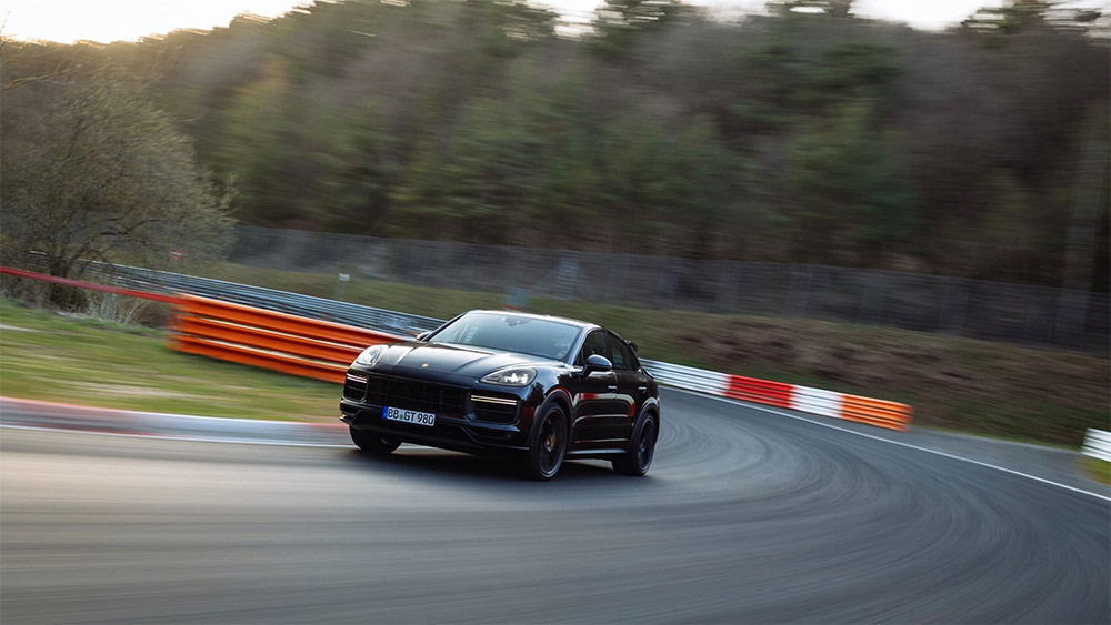 Performance Porsche Cayenne Nürburgring Nordschleife Record