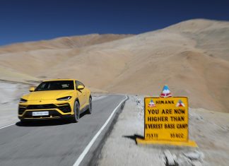 Lamborghini Urus traverses the Umling La Pass India