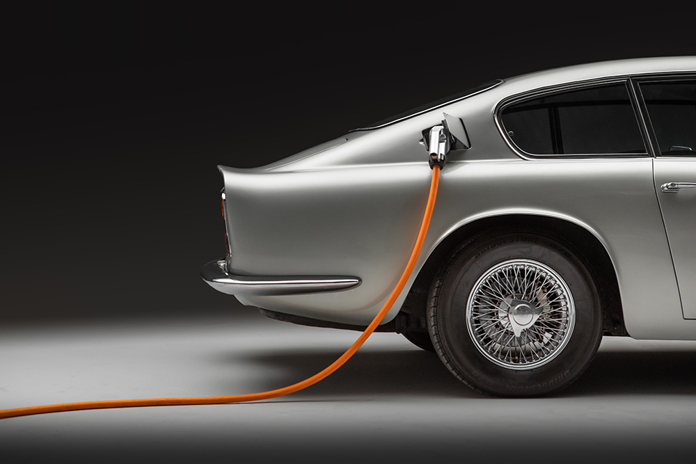 Lunaz Electric Aston Martin DB6