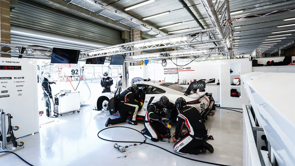 Porsches 14 Hours of Bahrain Preparations