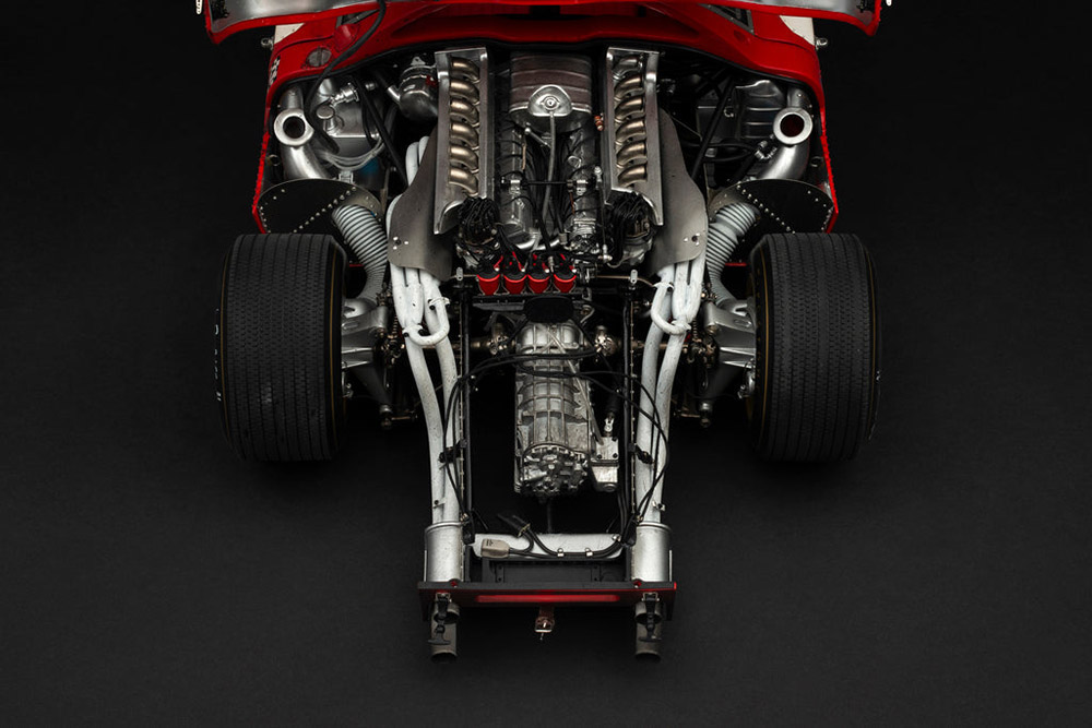 Amalgam Collection 1:8 Scale Race Weathered Ferrari 330 P4