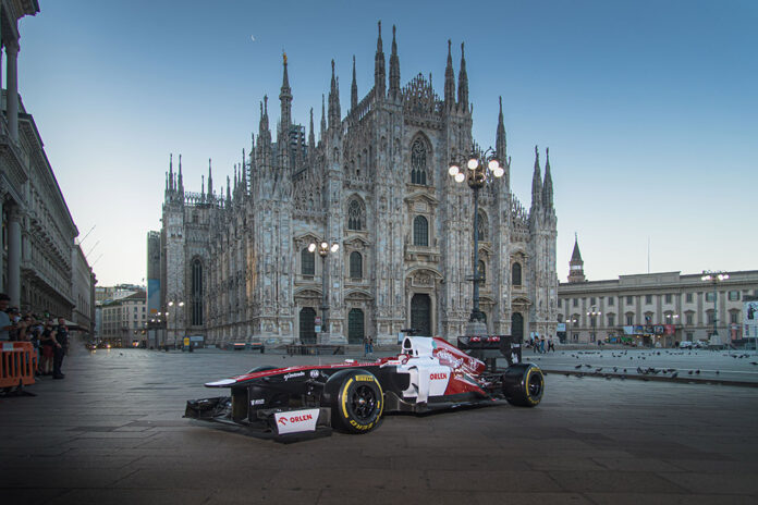 Valtteri Bottas drives F1 car through Milan on the day of Alfa Romeo’s 112th Anniversary