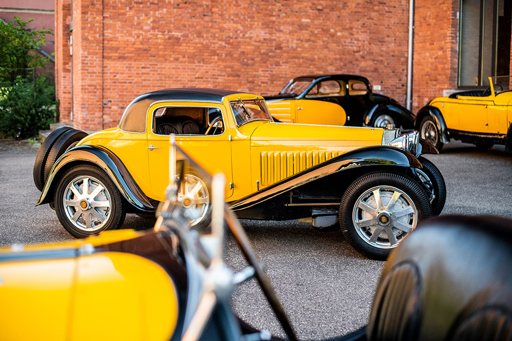 Bugatti black and yellow combination