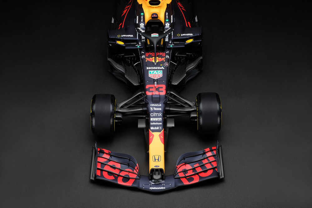 Amalgam Collection Max Verstappen Red Bull Racing RB16B 1:8 Scale
