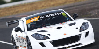 Blyton Park Ginetta track day