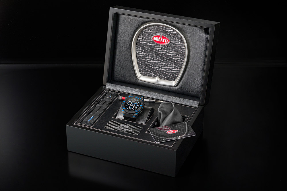 Bugatti and VIITA Watches Carbone Limited Edition Carbon Fiber smartwatch