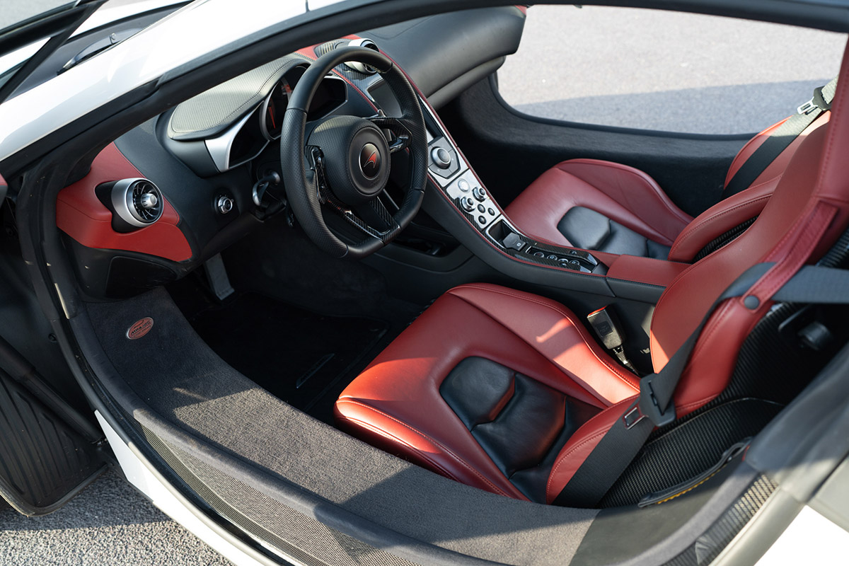F1 World Champions Lewis Hamilton and Jenson Button McLaren supercars at Concorso d’Eleganza Villa d’Este Auction