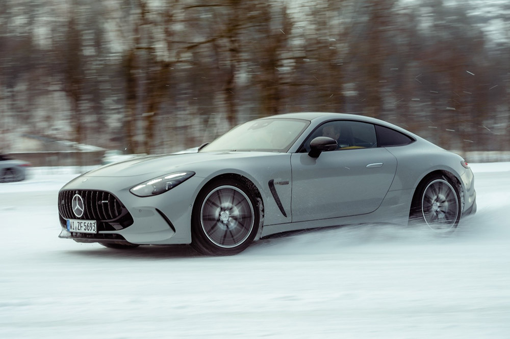 Mercedes-Benz Driving Events Berufsfahrer training in Saalfelden